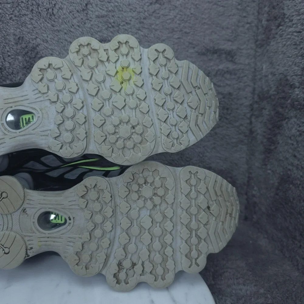 Nike shox shoes